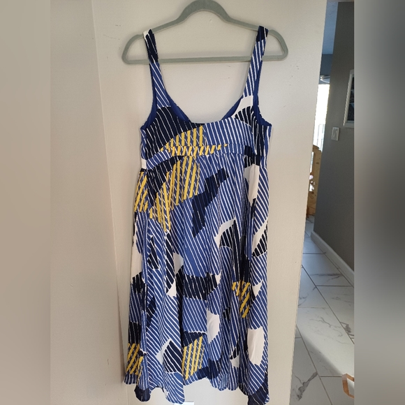 Banana Republic Petite midi dress - Picture 2 of 2